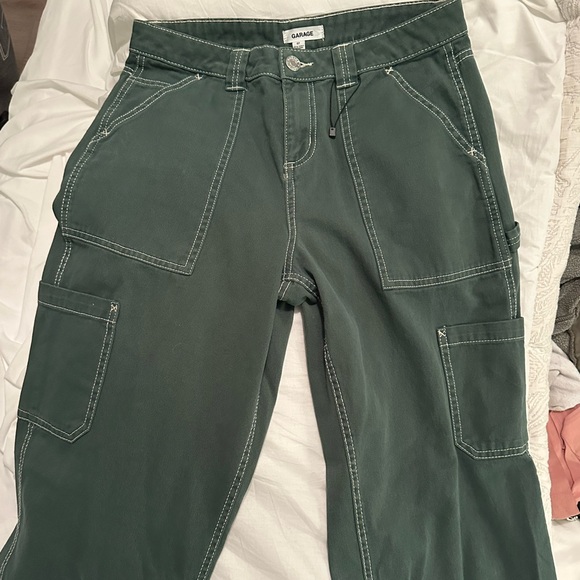 Garage Green Cargo Jeans- women’s size 7 - Picture 1 of 3